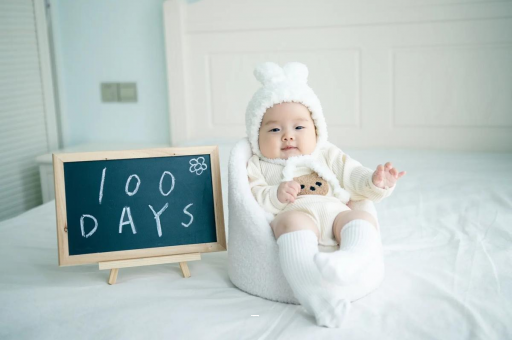 图木舒克七个月宝宝伸舌头 图木舒克七个月宝宝伸舌头